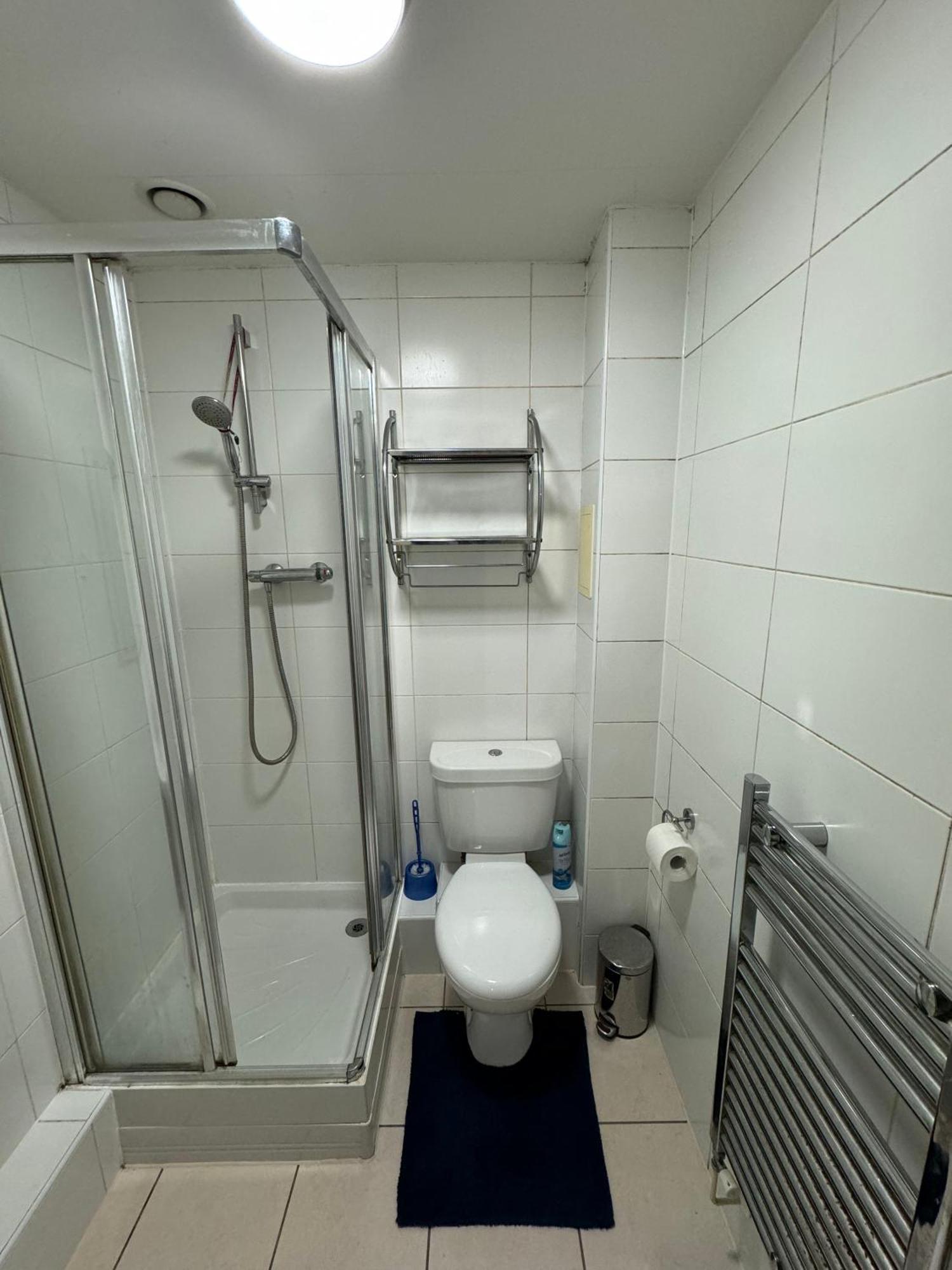 London Gateway Get-Away Apartment Hounslow Bagian luar foto