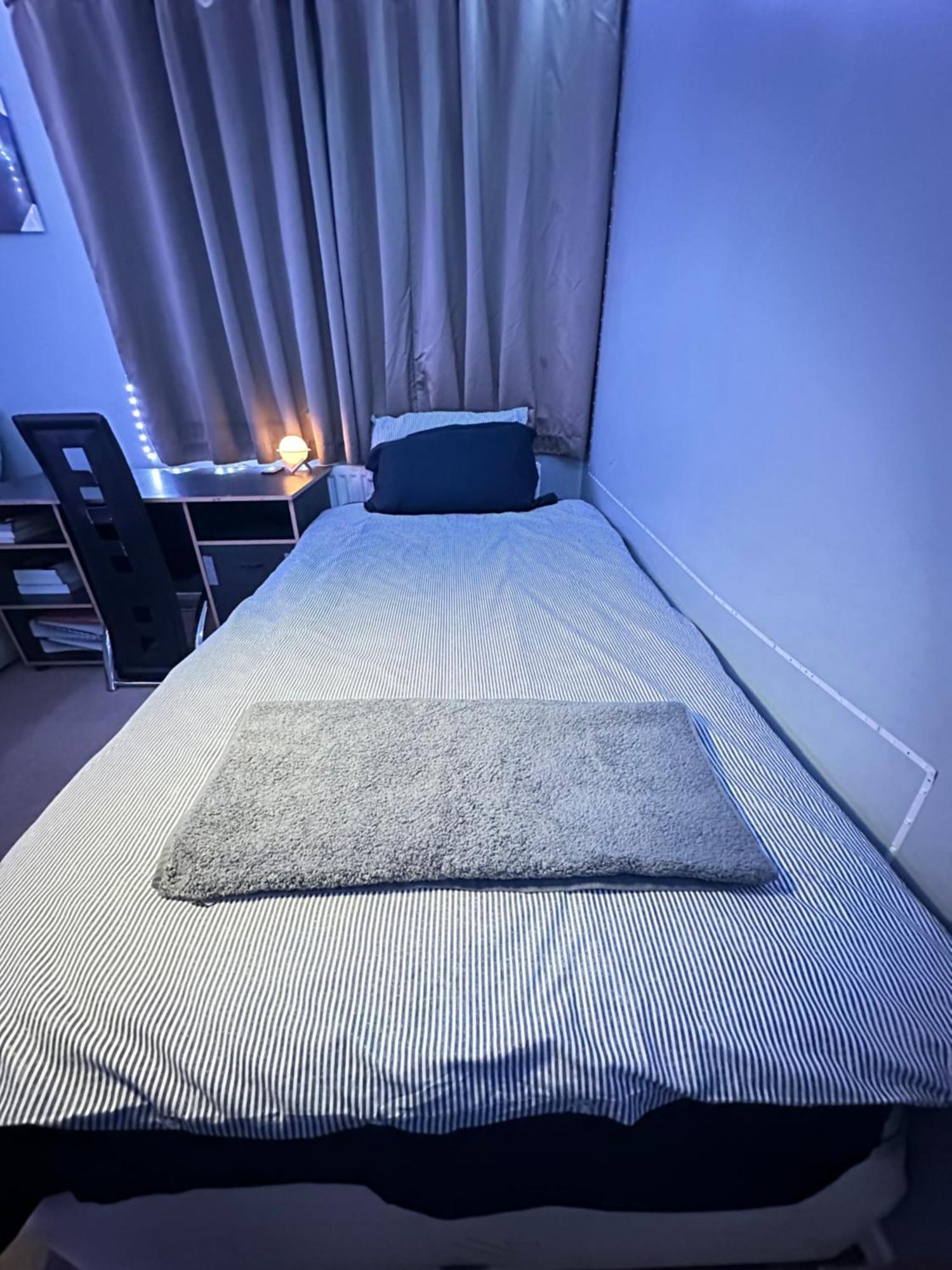 London Gateway Get-Away Apartment Hounslow Bagian luar foto