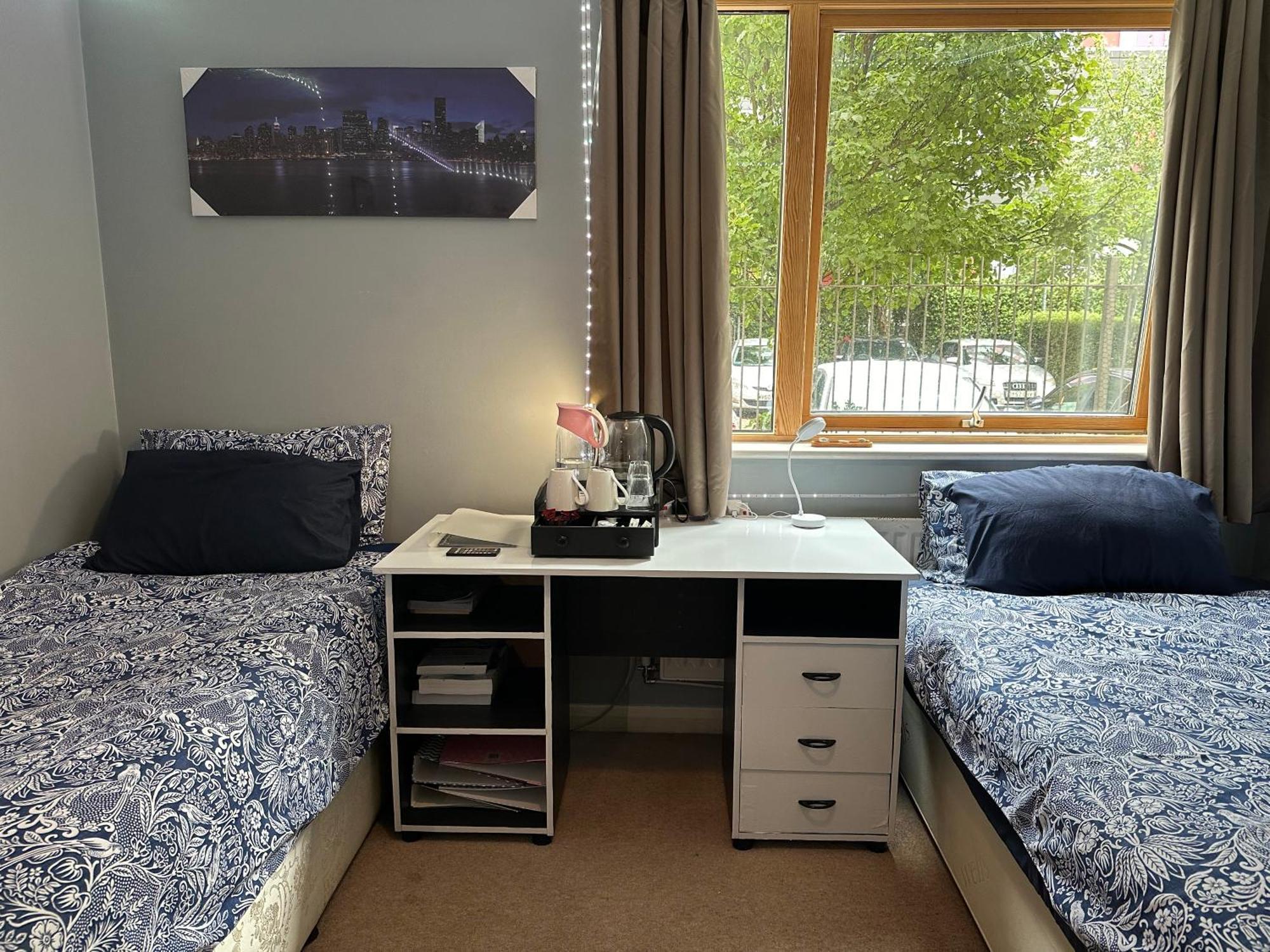 London Gateway Get-Away Apartment Hounslow Ruang foto